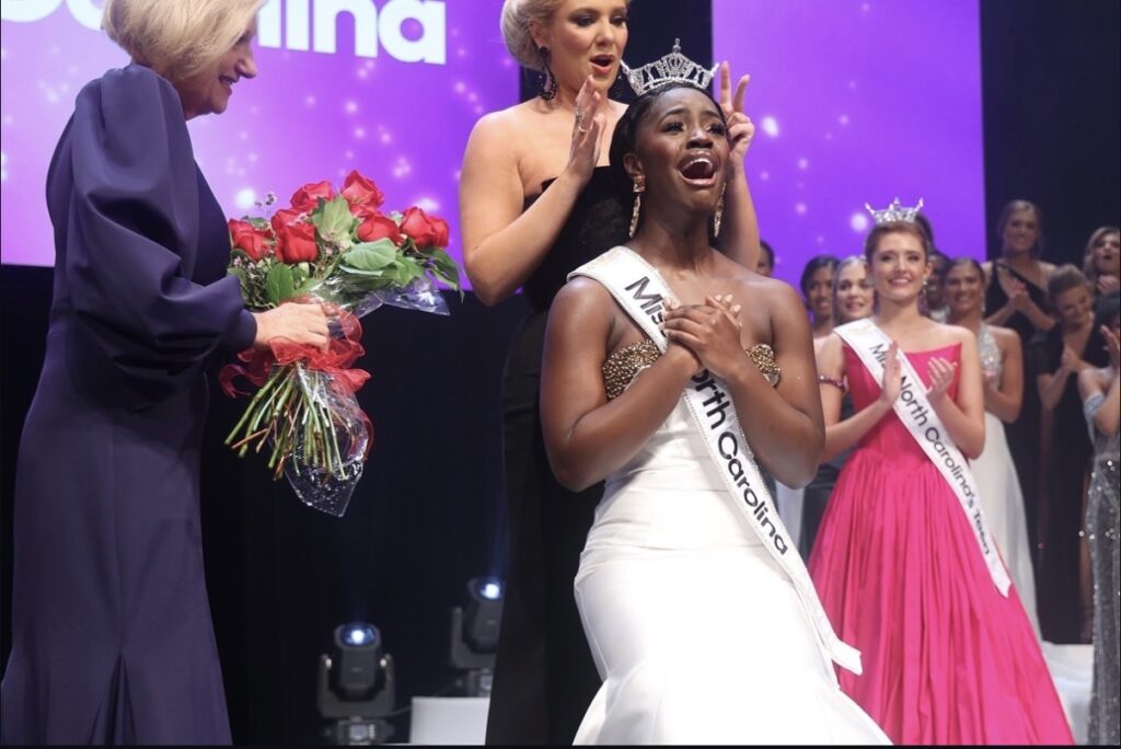 Carrie Everett crowned Miss North Carolina 2024 on stage
