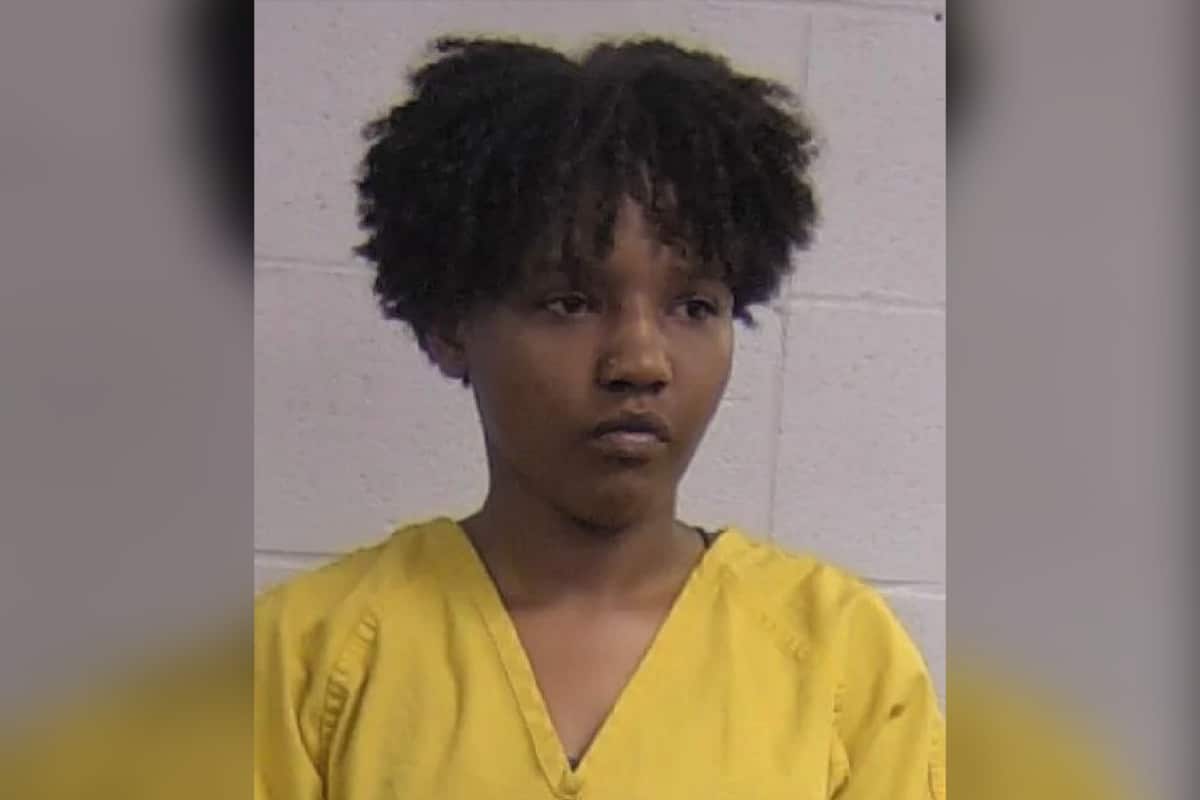 18-year-old Telnesha Brown arrested in Louisville, Kentucky, for stealing lottery tickets