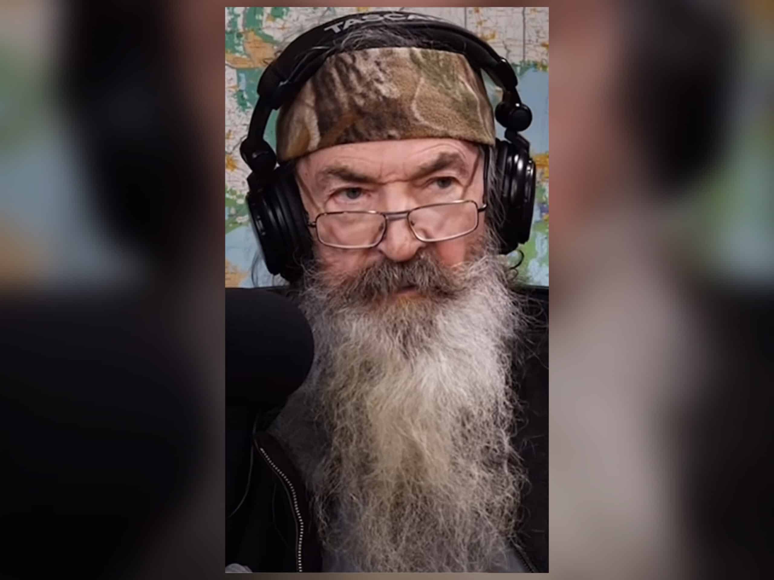 Duck Dynasty’s Phil Robertson dead at 79 after battle with Alzheimer’s. His passing marks the end of an era for the iconic Robertson family and fans worldwide.