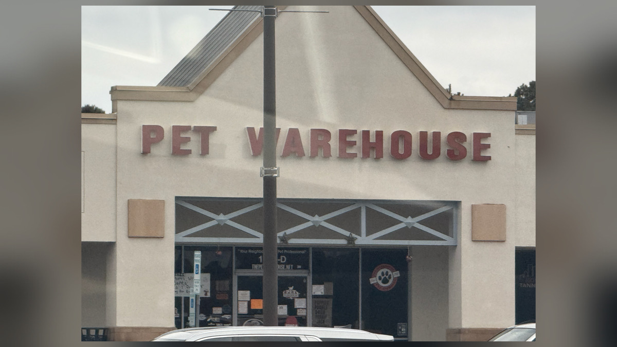 The Pet Warehouse North Carolina blogger Gerald Jackson files lawsuit against pet store false arrest defamation claims