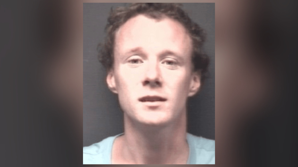 Pitt County man Blake Lee locked up after allegedly punching teen then making sexual offer to deputy North Carolina arrest