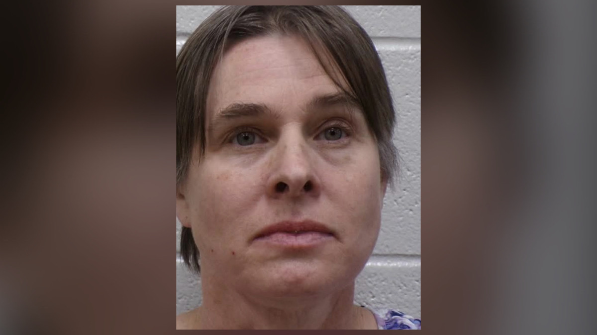 Gudrun Casper-Leinenkugel booking photo in Henderson County thanksgiving poisoning and murder investigation