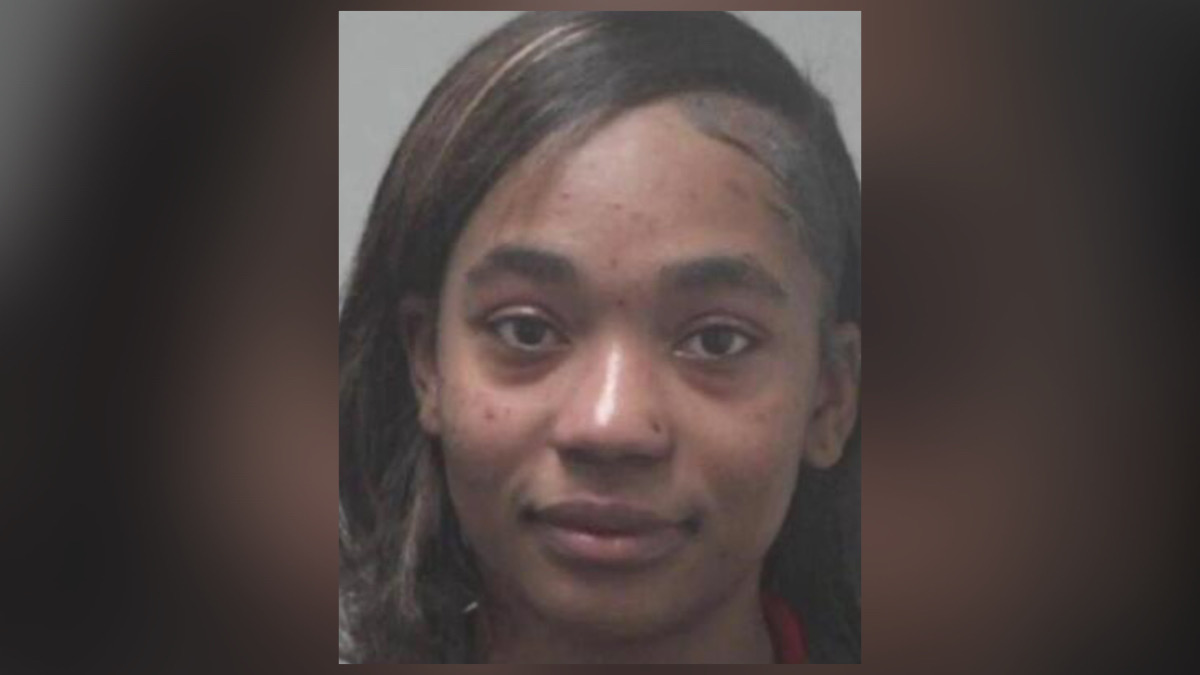 A teen scammed boyfriend out of thousands using a fake baby claim, police say. The alleged scheme led to a felony arrest in Georgia.